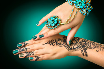 Simple Mehendi Design 5